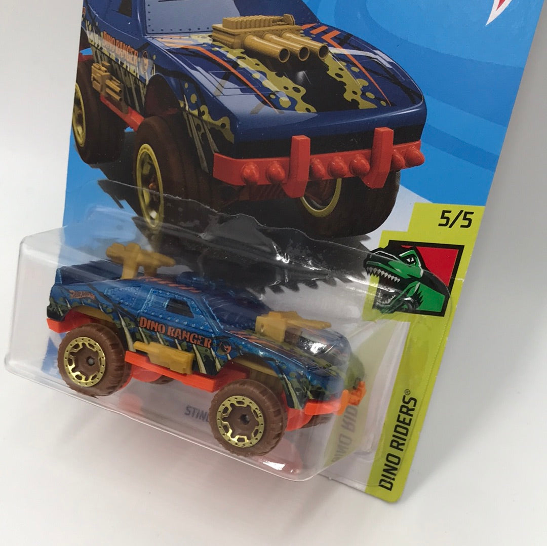 2019 HOT WHEELS TREASURE HUNT #40 Sting Rod 283E – carolinasdiecast
