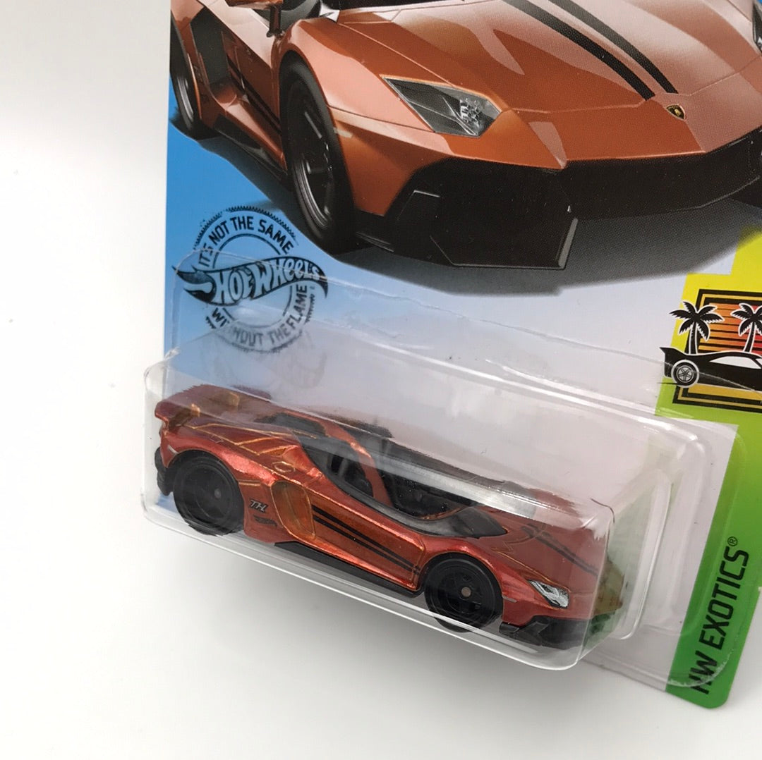 2019 hot wheels super treasure hunt #223 Lamborghini Aventador J W/Protector