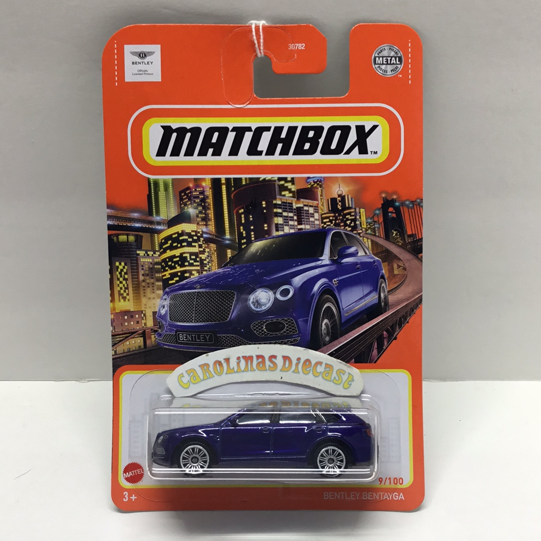 2021 matchbox T case #9 Bentley Bentayga WW1
