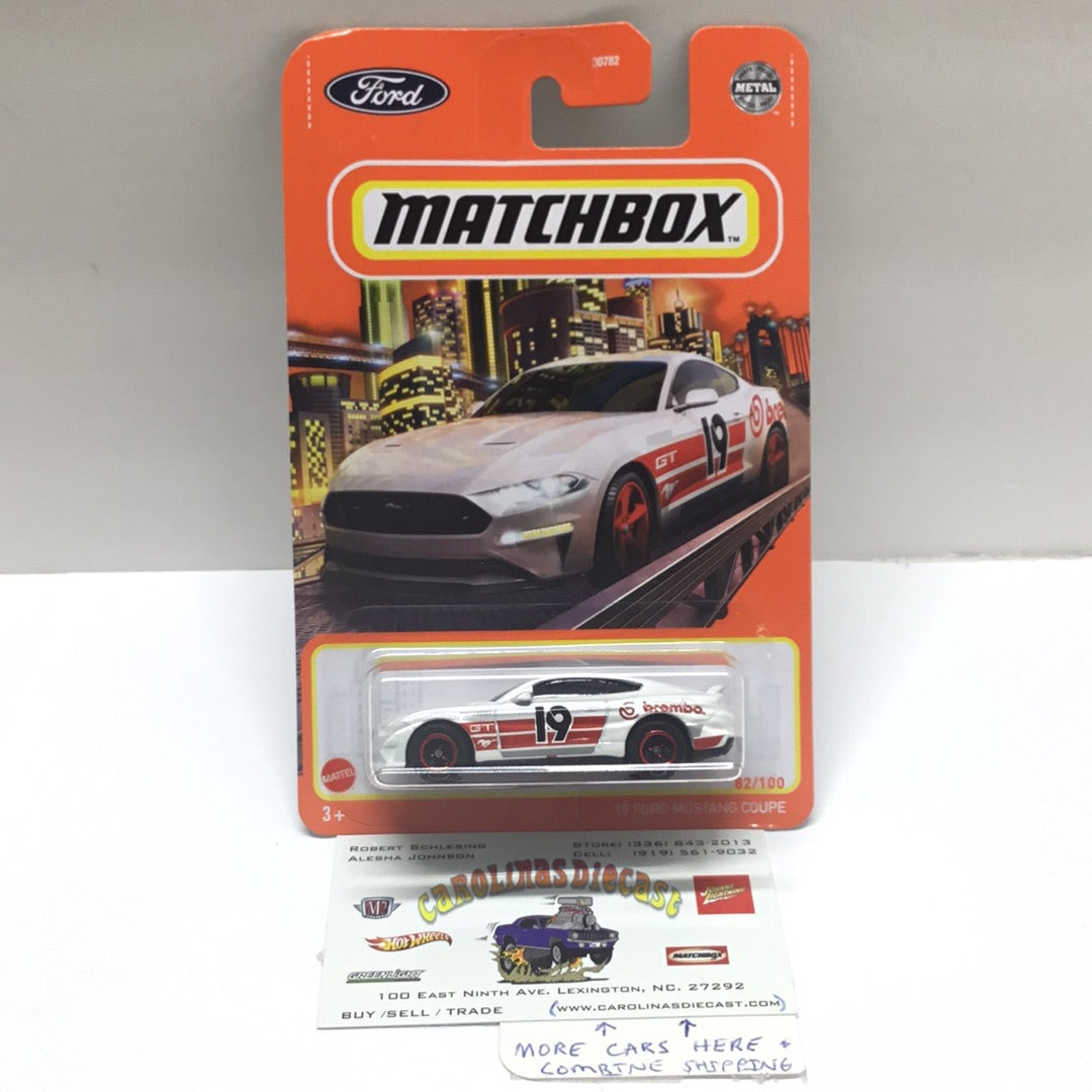 2021 matchbox W case #82 19 Ford Mustang  Coupe brembo 27E
