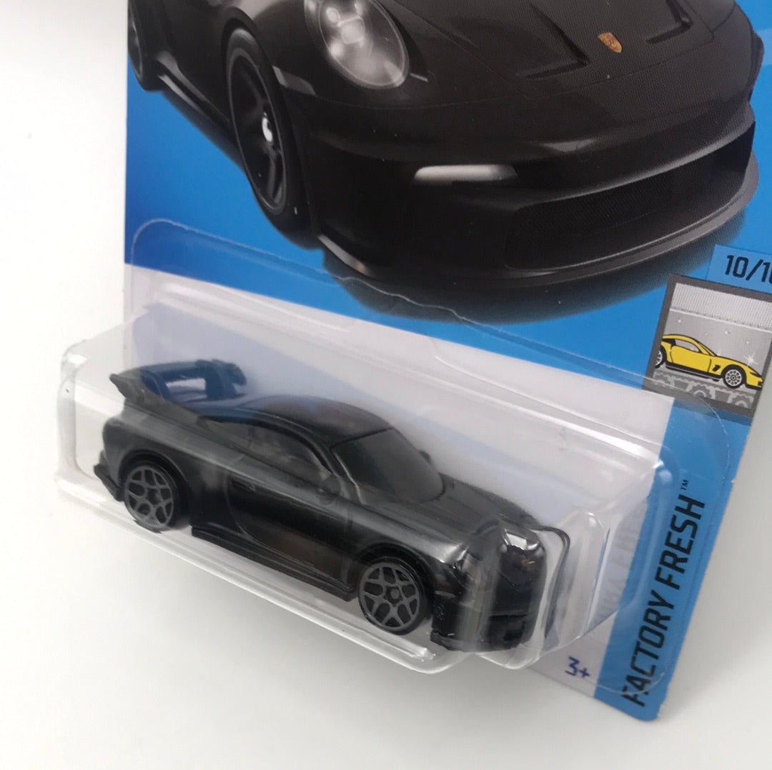 2022 hot wheels Q case #199 Porsche 911 GT3 98B