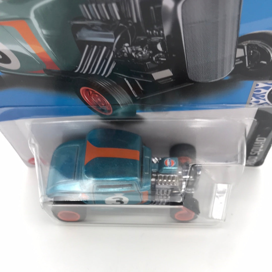 2022  hot wheels super treasure hunt 32 Ford W/ Protector VHTF