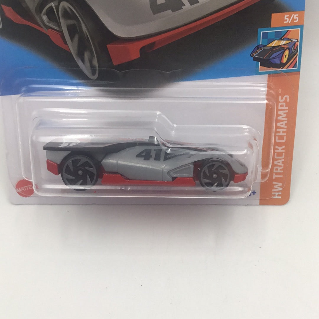 2023 hot wheels E case #133 Rollin Solo II4