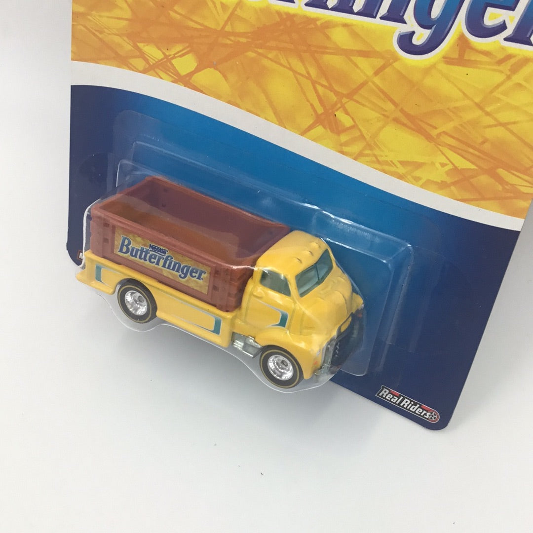 Hot Wheels Pop Culture Nestle Butterfinger 51 GMC C.O.E. 268i