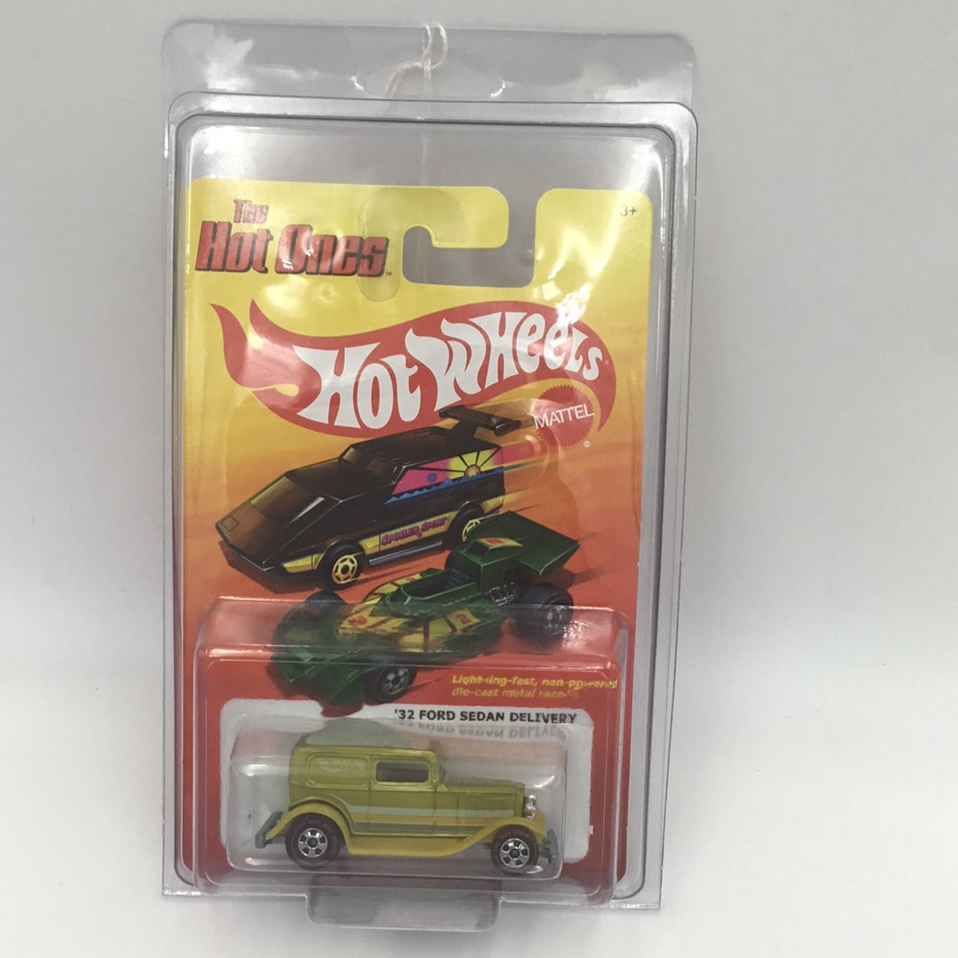 Hot wheels the hot ones 32 Ford Sedan delivery CHASE  Chase piece