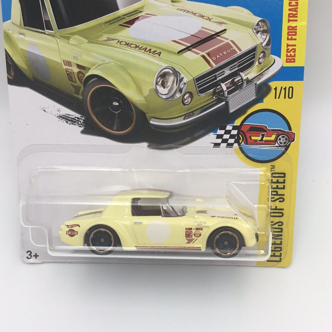 2017 hot wheels #22 Fairlady 2000 87E