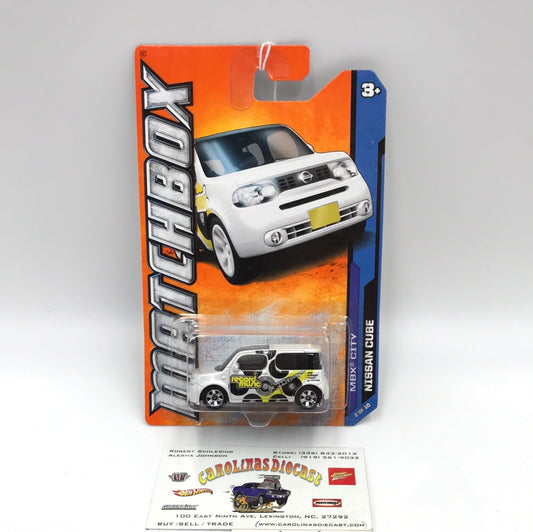 2012 matchbox MBX City #22 Nissan Cube TT1