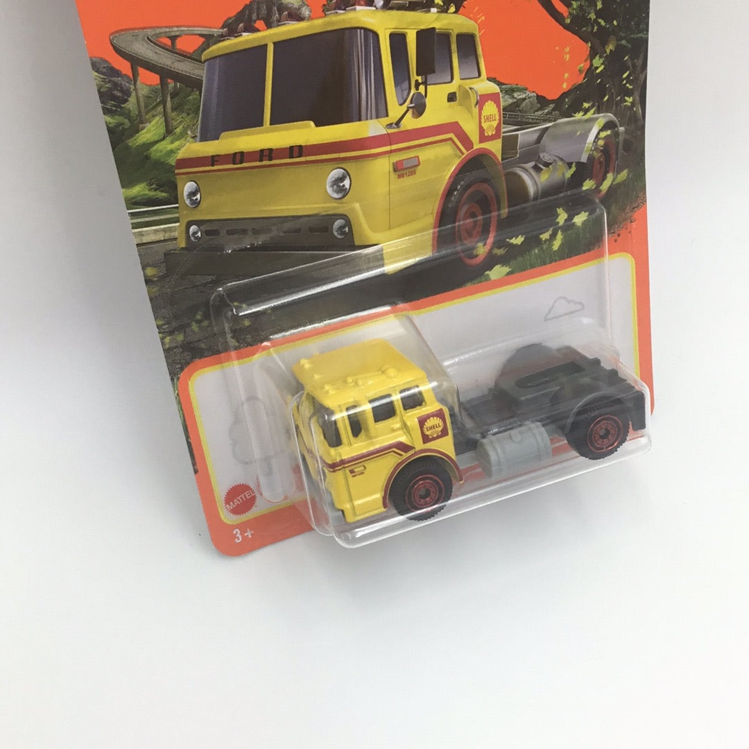 2022 matchbox  #63 1965 Ford C900 shell 28H