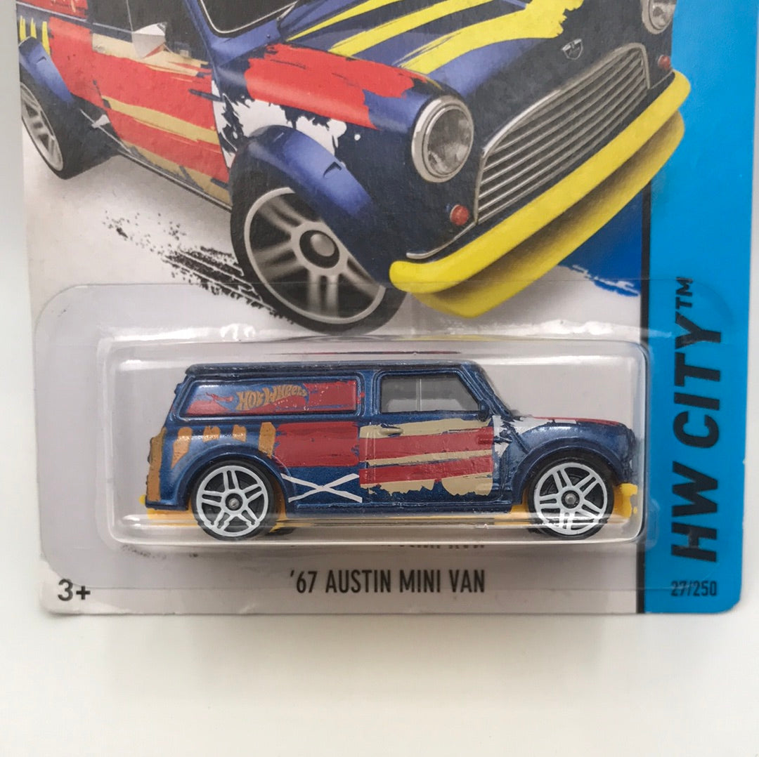 2015 Hot Wheels #27 67 Austin Mini Van Q6